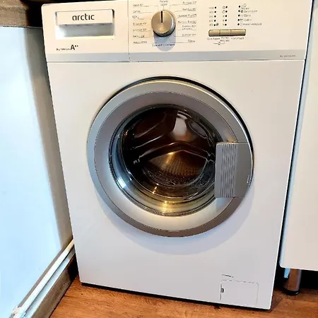 Casa De Vis Quarto em Acomodações Particulares *